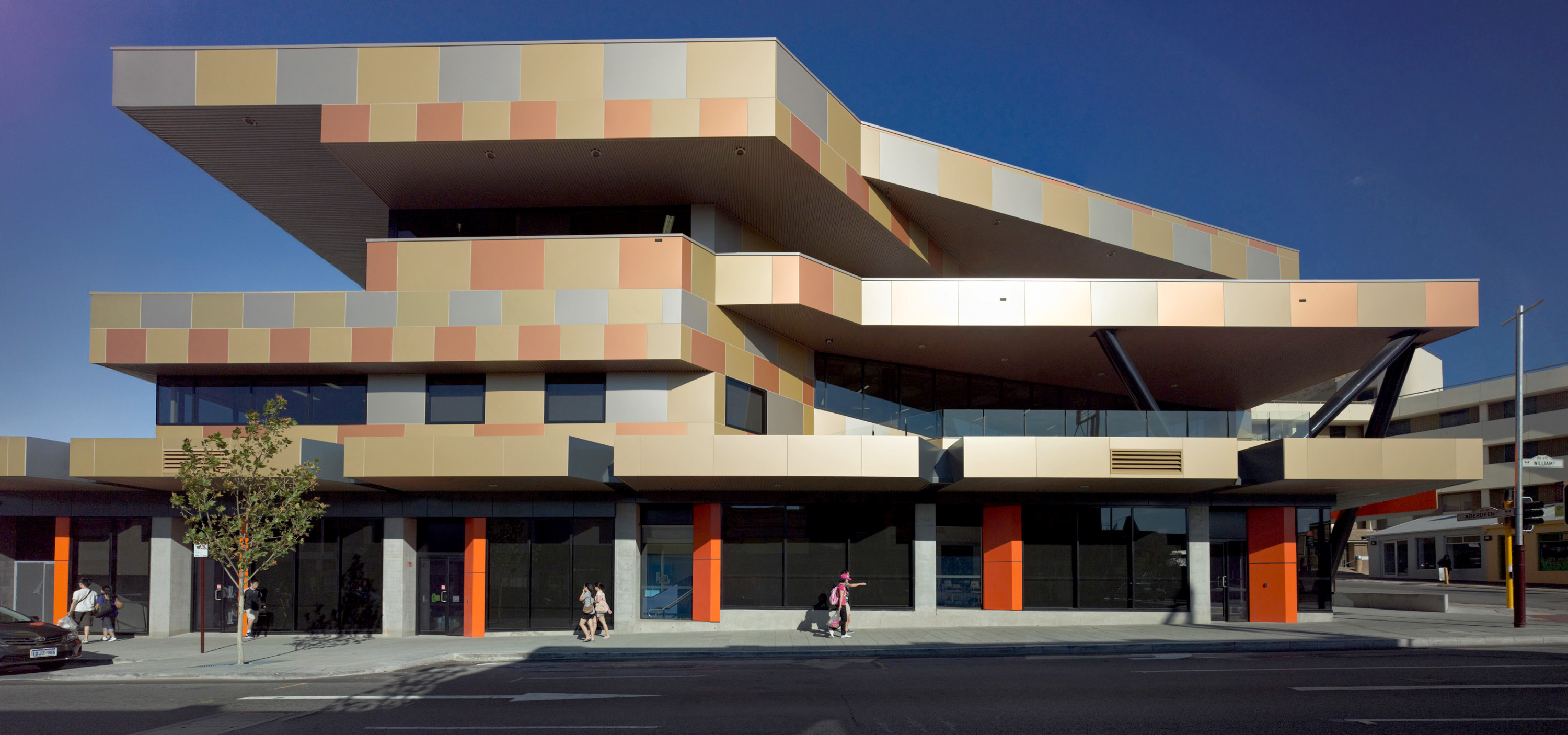 110221 Central TAFE 0330
