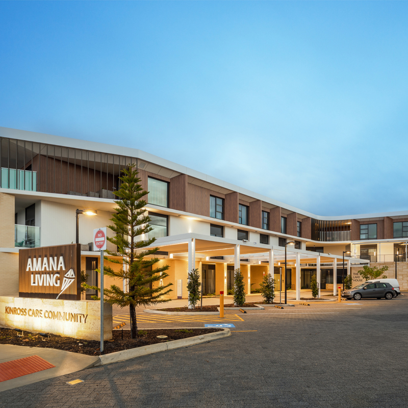 Amana Living - The Lake House