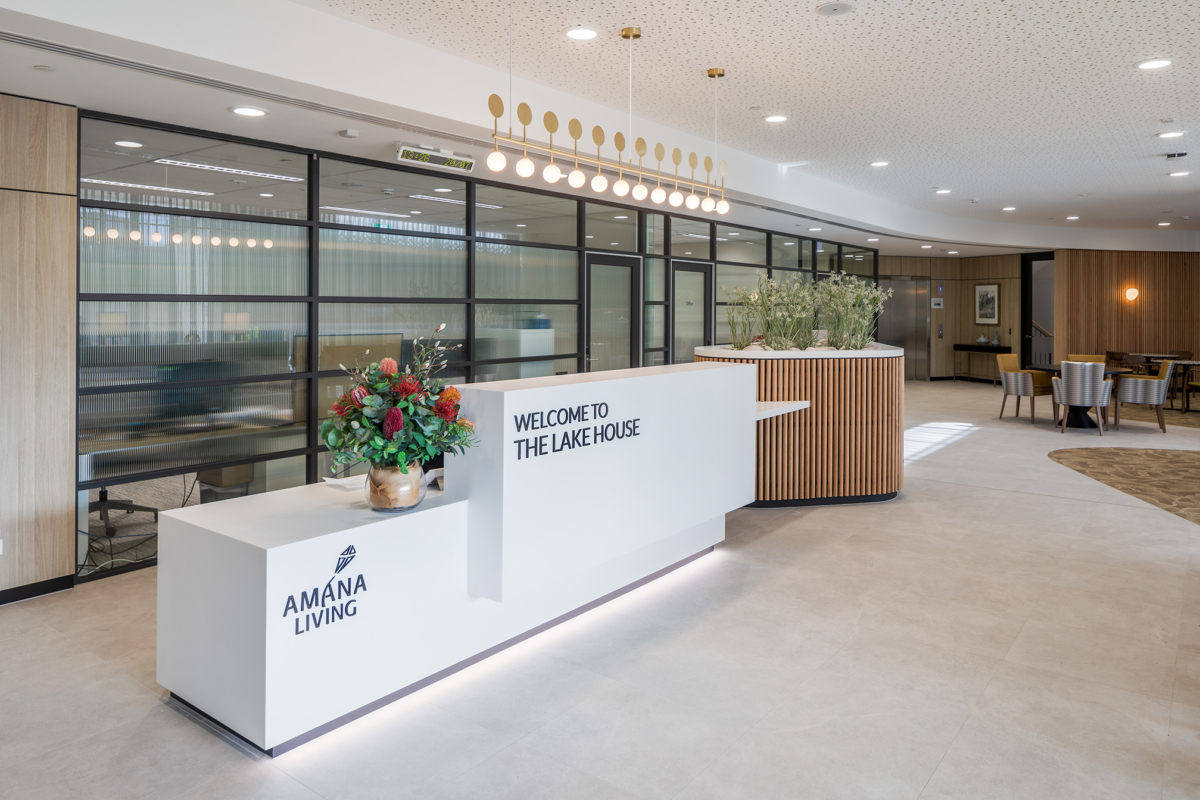 AMANA KINROSS 022 small
